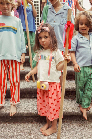 Falda larga rosa con estampado de lazos rojos para niñas y sudadera azul con estampado de ola de Piupiuchick