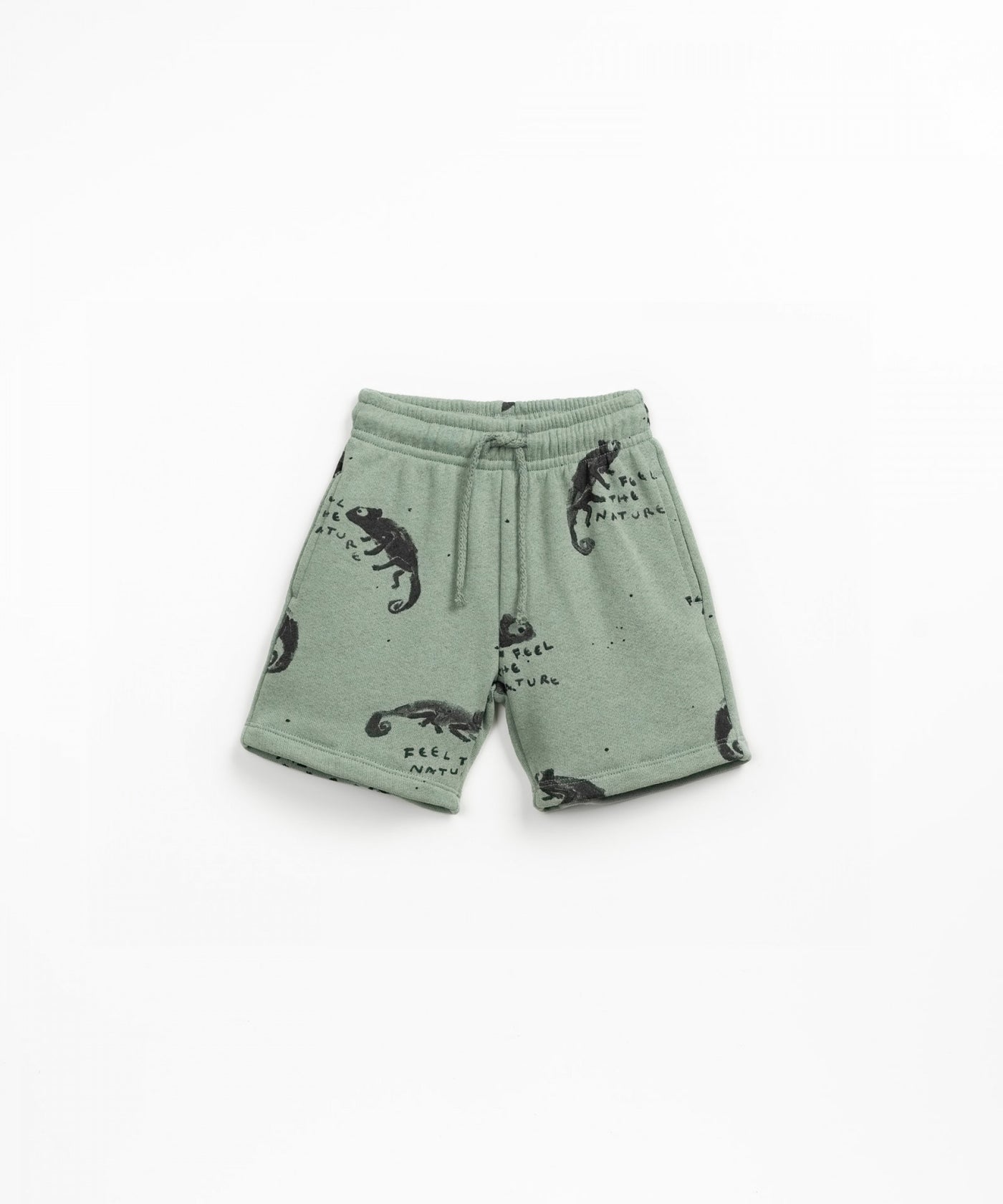 Pantalón corto con estampado de camaleones