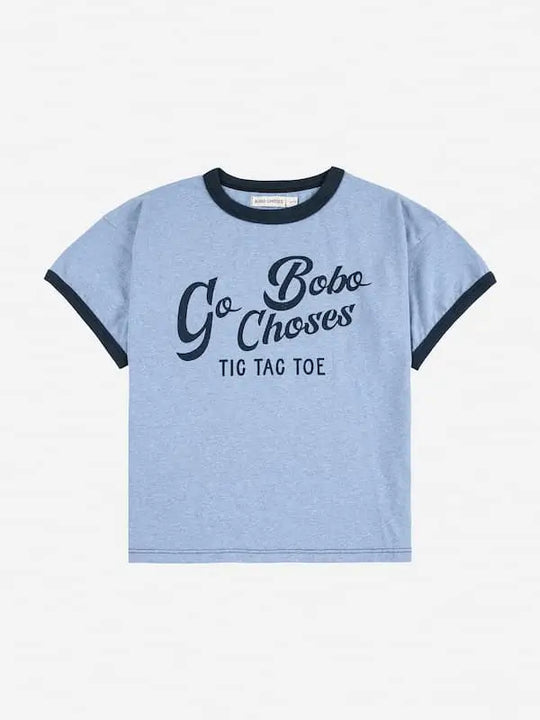Camiseta azul claro con texto Go Bobo Choses para niñas y niños.