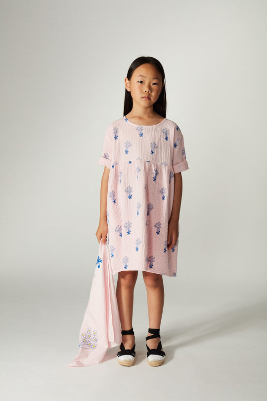 Vestido rosa con estampado de ramo de flores con bolsillos Weekend House Kids