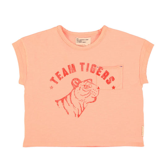Camiseta rosa con texto "team tigers" de Piupiuchick