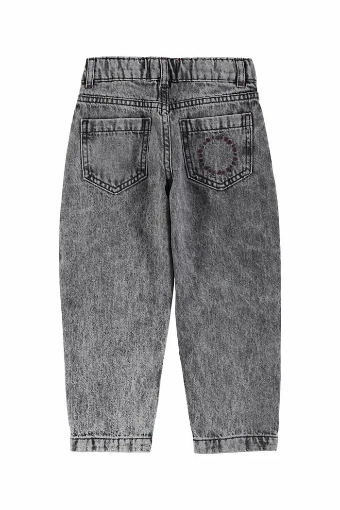 Pantalones vaqueros mom fit negro lavado  de la colección de otoño aw25  Piupiuchick- vista trasera.