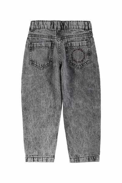 Pantalones vaqueros mom fit negro lavado  de la colección de otoño aw25  Piupiuchick- vista trasera.