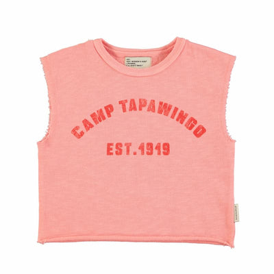camiseta rosa sin mangas con texto delante "camp tapawingo"