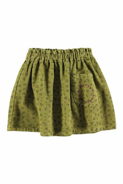 Falda corta de color verde caqui con estampado de flores negros de Piupiuchick.