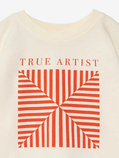 Camiseta de manga corta, color crudo con dibujo de caleidoscopios y logo en la parte delantera, True Artist para niñas y niños.