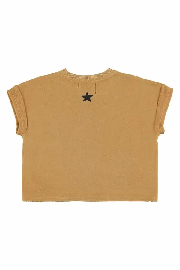 Vista trasera de la camiseta unisex mostaza de rizo, Piupiuchick.