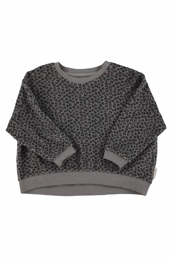 Sudadera unisex de rizo gris con estampado negro de animal print de Piupiuchick.